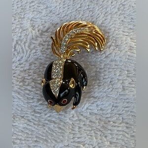 Grandmacore Puccini Black Enamel Skunk Brooch with Rhinestones